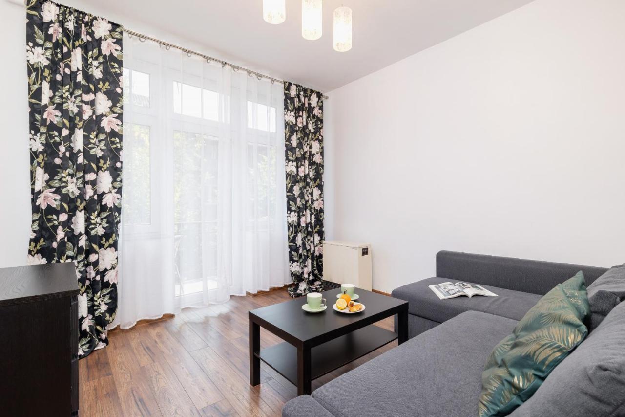 Apartments On Krupowki Street With Mountain View By Noclegi Renters Zakopane Buitenkant foto